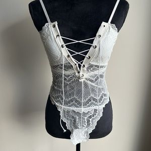 NEW/NEVER WORN White Lace lingerie with lace up front
